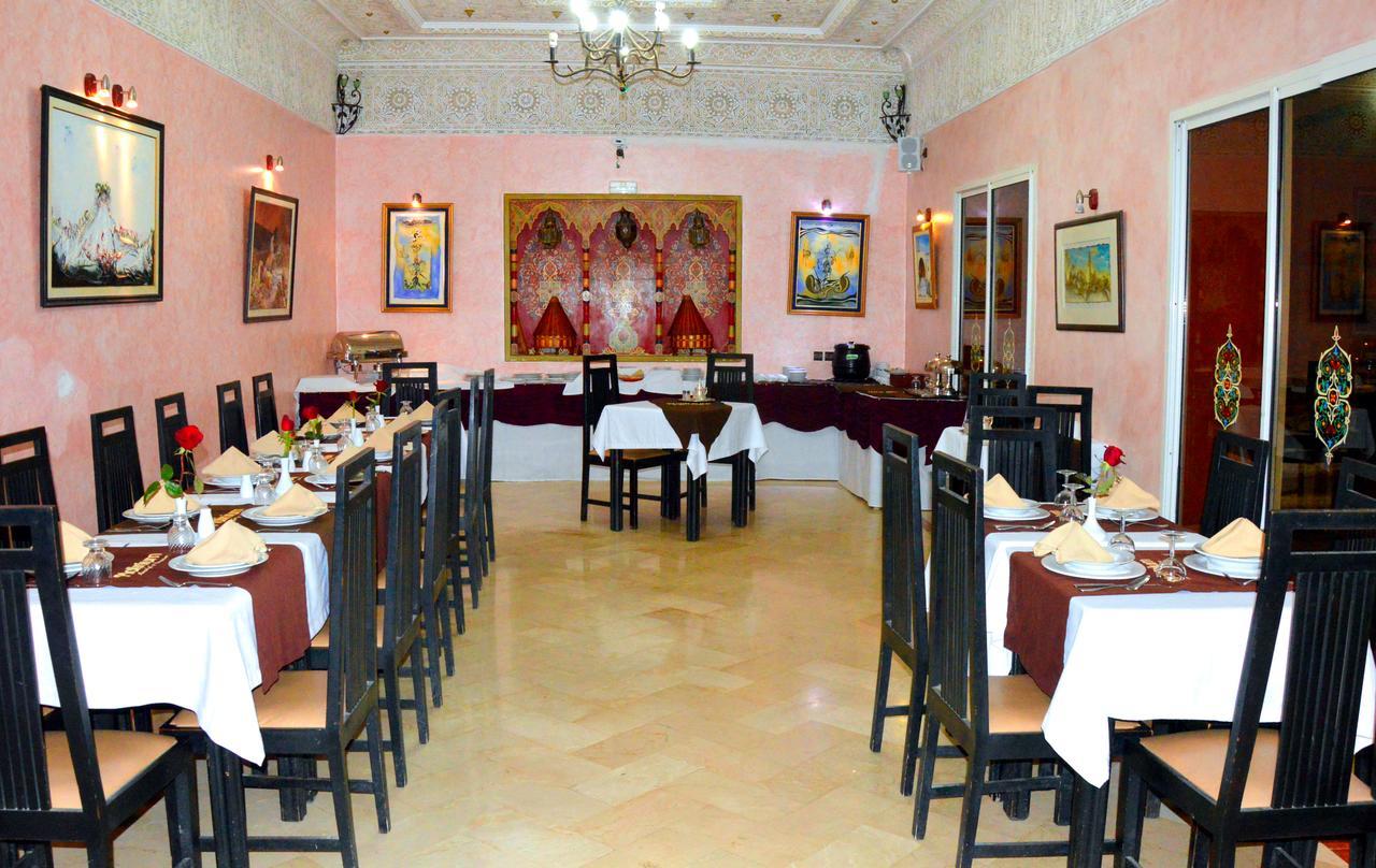 Al Jasira Hotel Ес-Сувейра Екстер'єр фото