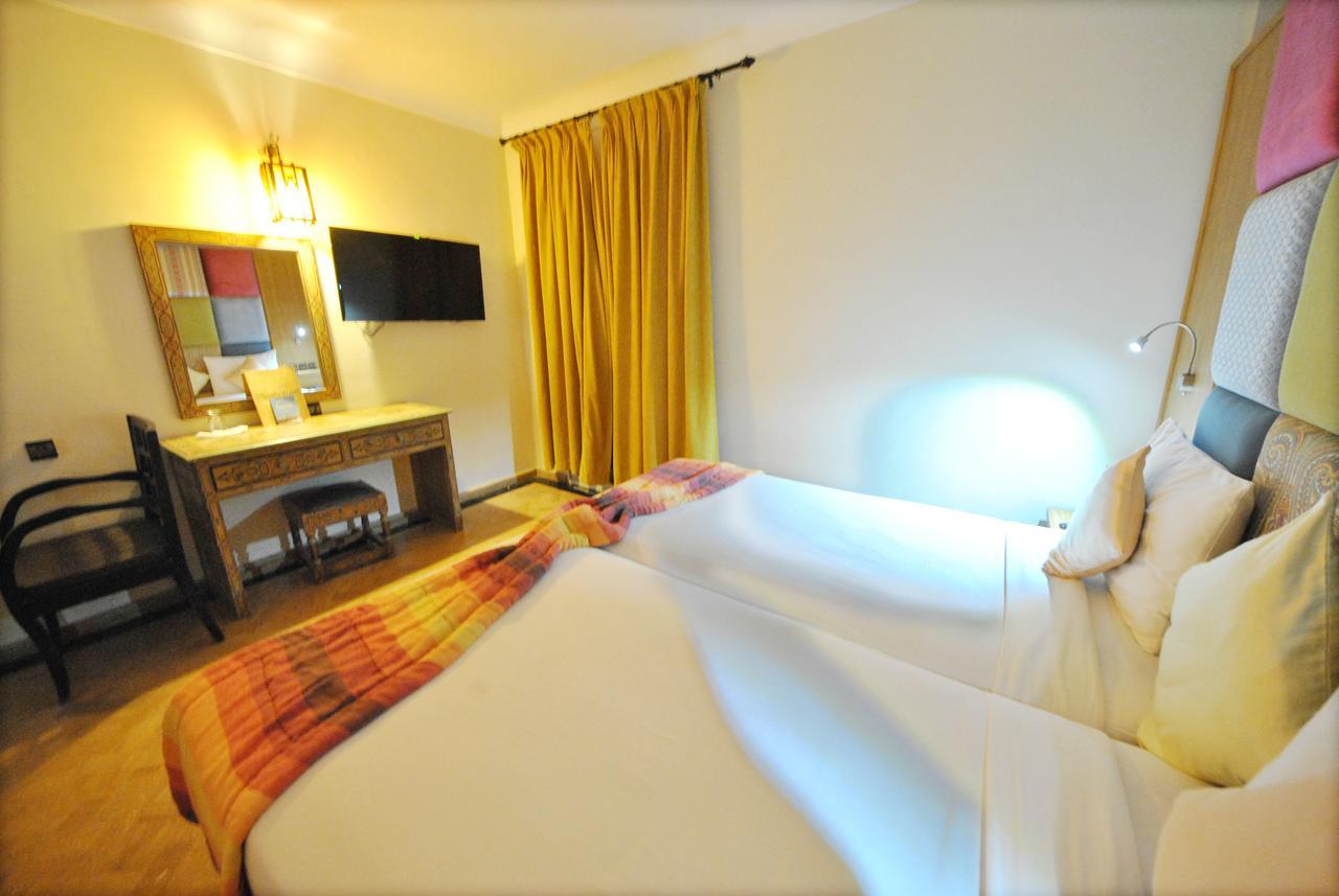 Al Jasira Hotel Ес-Сувейра Екстер'єр фото